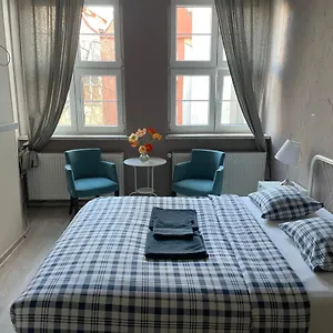 spokojny-sen-quiet-rooms-in-old-town.poznan-hotels.com/